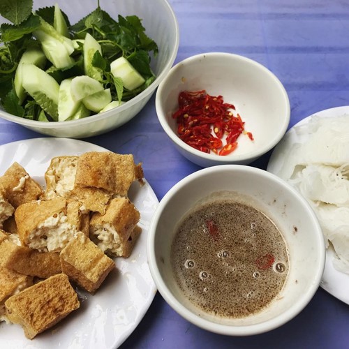 Ẩm thực sống của Việt Nam khiến nhiều người vừa tò mò vừa e sợ - Ảnh 3.