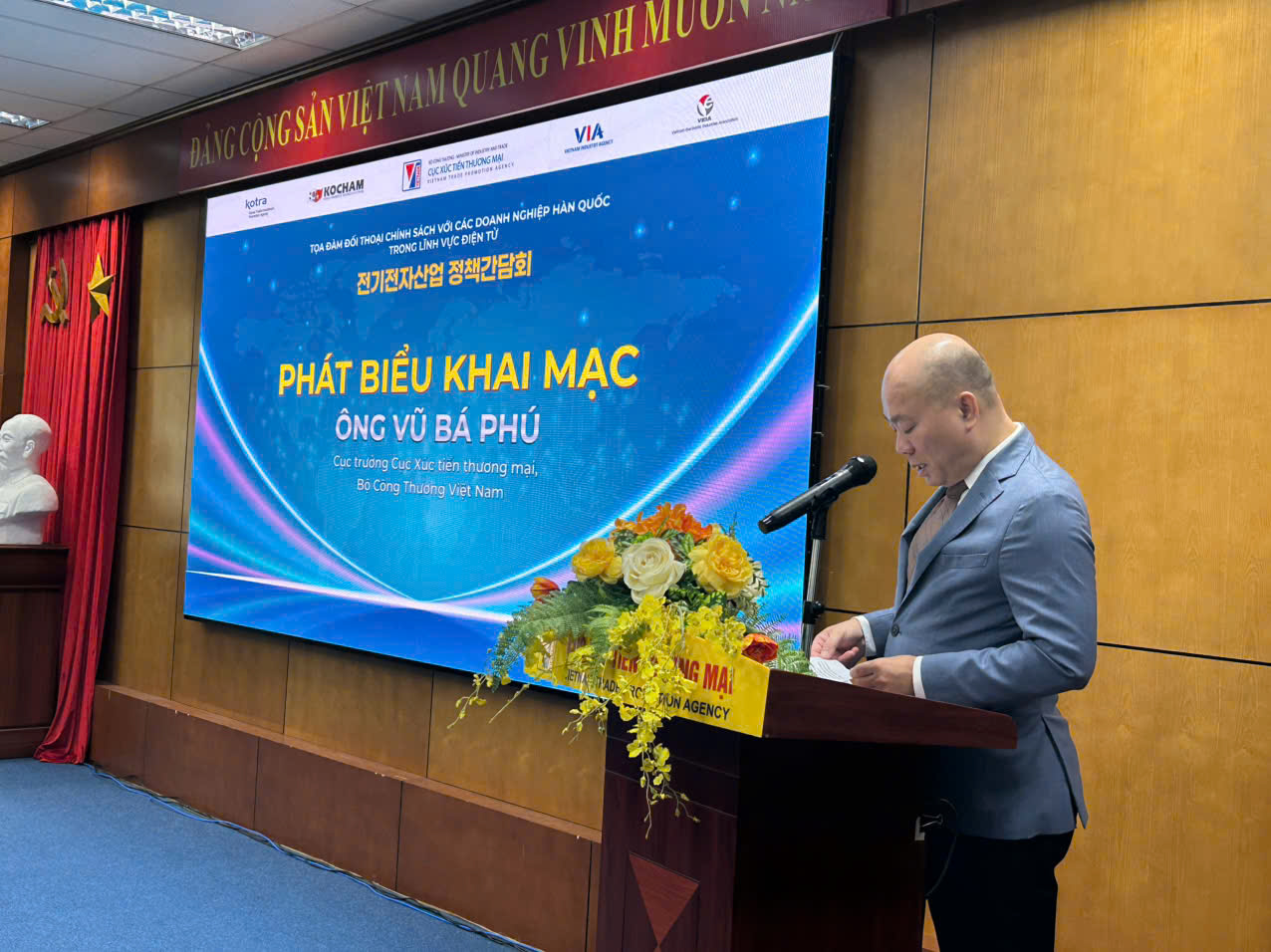 Những cú "bắt tay" tỷ USD đưa Việt Nam thành trung tâm điện tử thế giới- Ảnh 1.