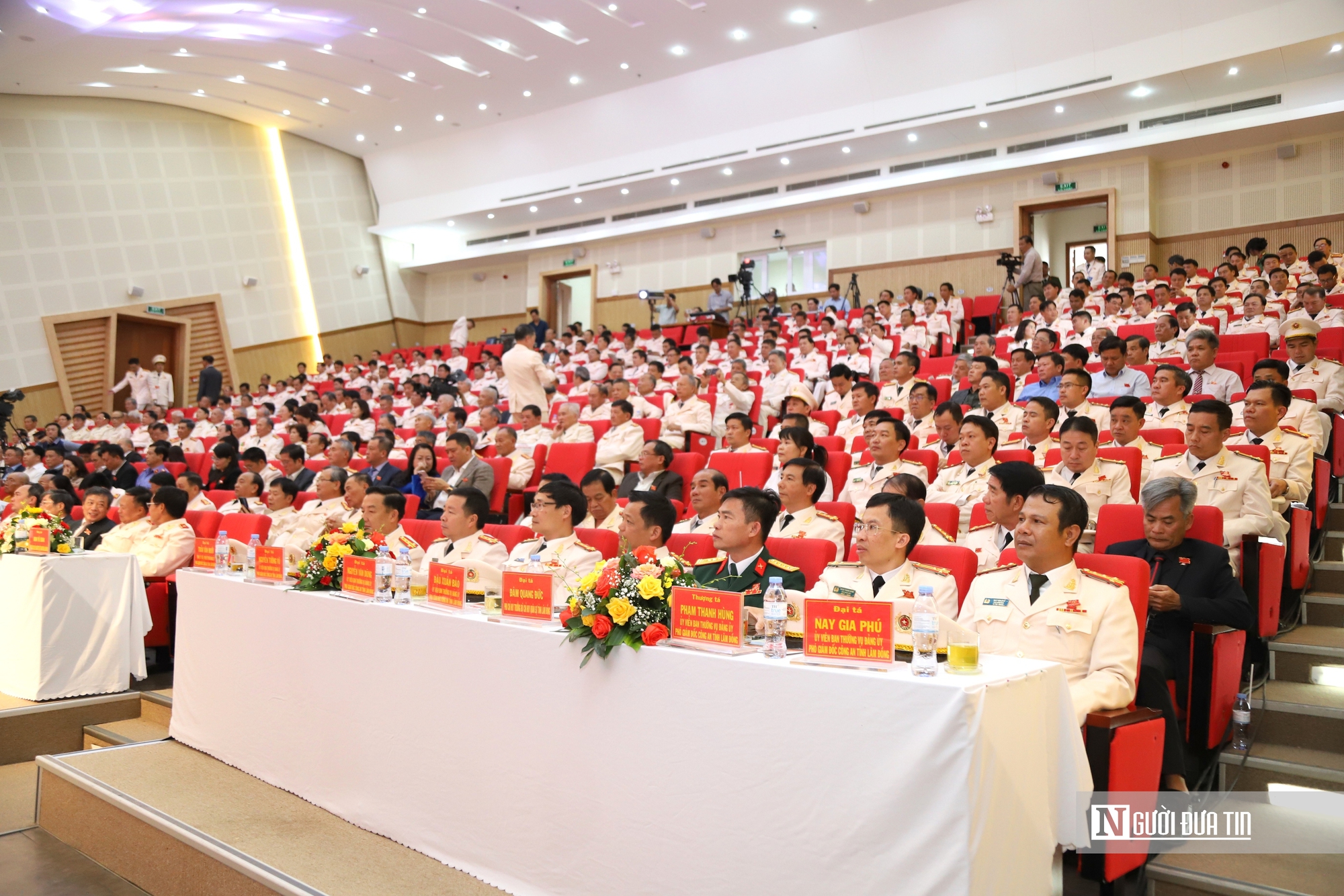 Chủ tịch UBND tỉnh Lâm Đồng: Xây dựng thế trận lòng dân, thế trận an ninh nhân dân vững chắc - Ảnh 3.