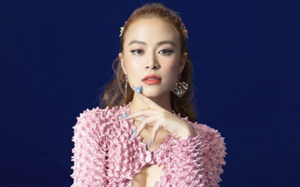 Hoàng Thùy Linh ở tuổi 37, chọn giữ kín đời tư và ít chia sẻ về cuộc sống - Ảnh 3.