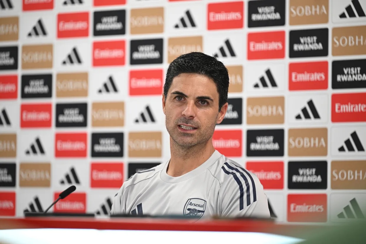 HLV Arteta bị chỉ trích dữ dội vì tuyên bố sai lệch về thành tích của Arsenal - Ảnh 1.