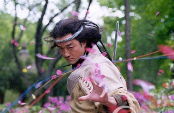 Kiếm hiệp Kim Dung: Điều khiến võ công của Lệnh Hồ Xung từ tầm thường trở thành vô địch - Ảnh 2.