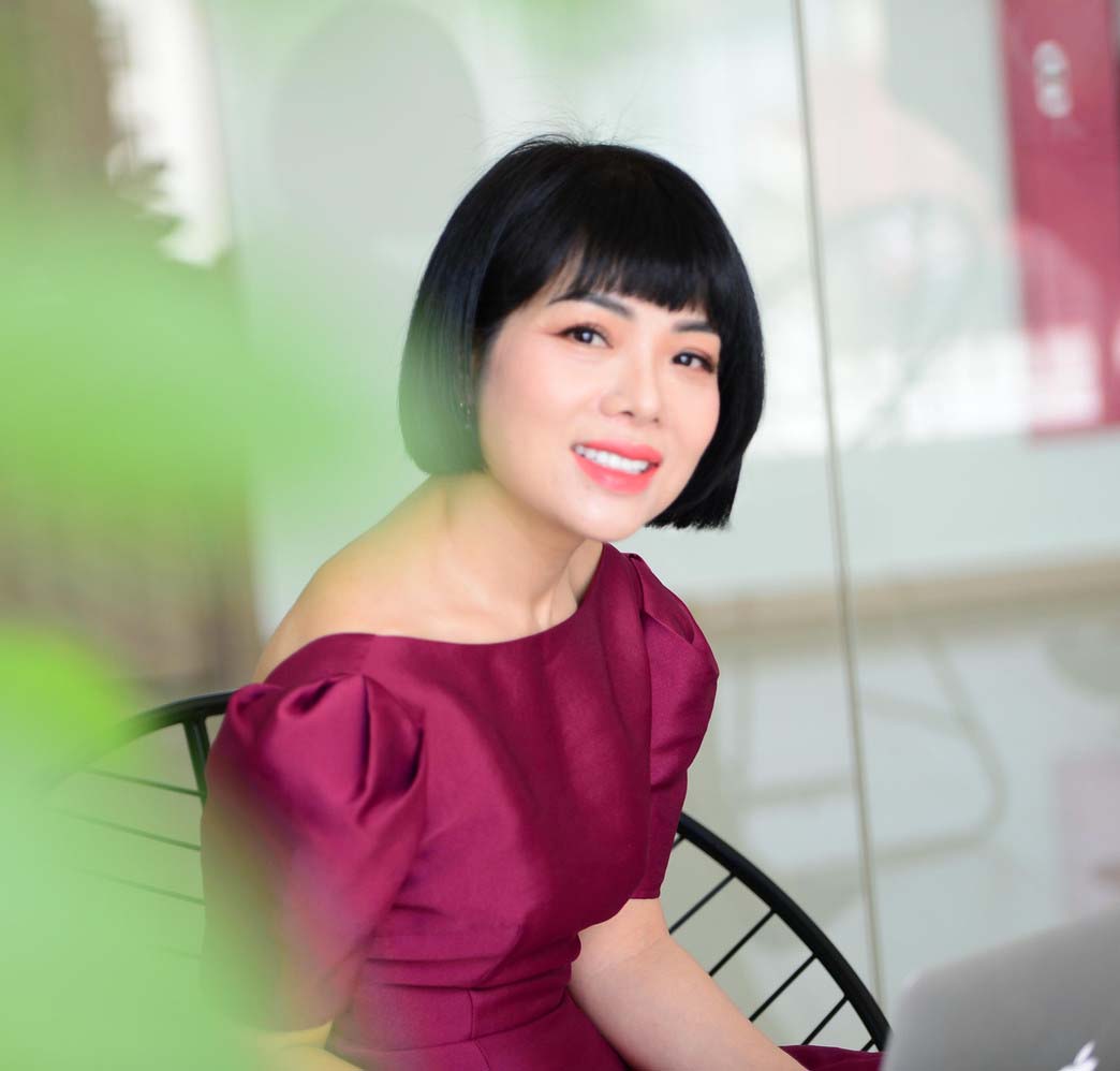"Nữ MC có nụ cười rạng rỡ nhất VTV" sau 8 năm nghỉ việc, vẫn trẻ trung, đầy sức sống ở tuổi 50 - Ảnh 2.