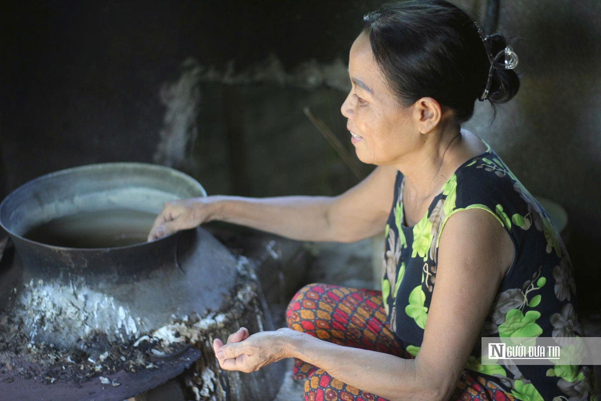 Mưu sinh bên bếp lửa, giữ hồn quê qua nghề làm bánh mướt ở Sơn Tiến- Ảnh 5.