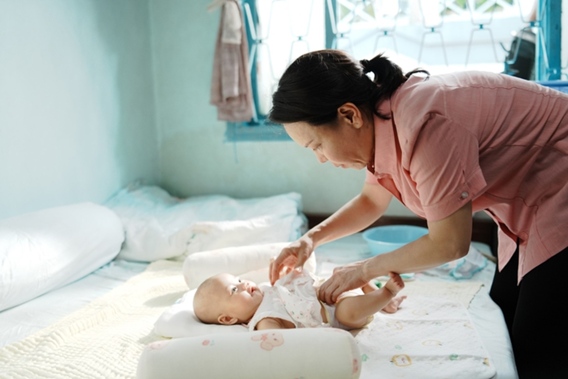 Nghệ sĩ Hồng Đào lên chức "bà ngoại"- Ảnh 1. Nghệ sĩ Hồng Đào lên chức "bà ngoại"- Ảnh 1.
