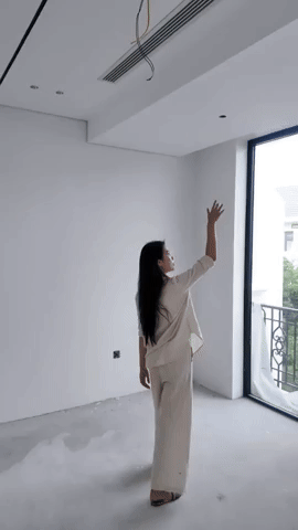 Biệt thự bạc tỷ bề thế được vì như "thiên đường nghỉ dưỡng" của vợ chồng cầu thủ đình đám - Ảnh 4.