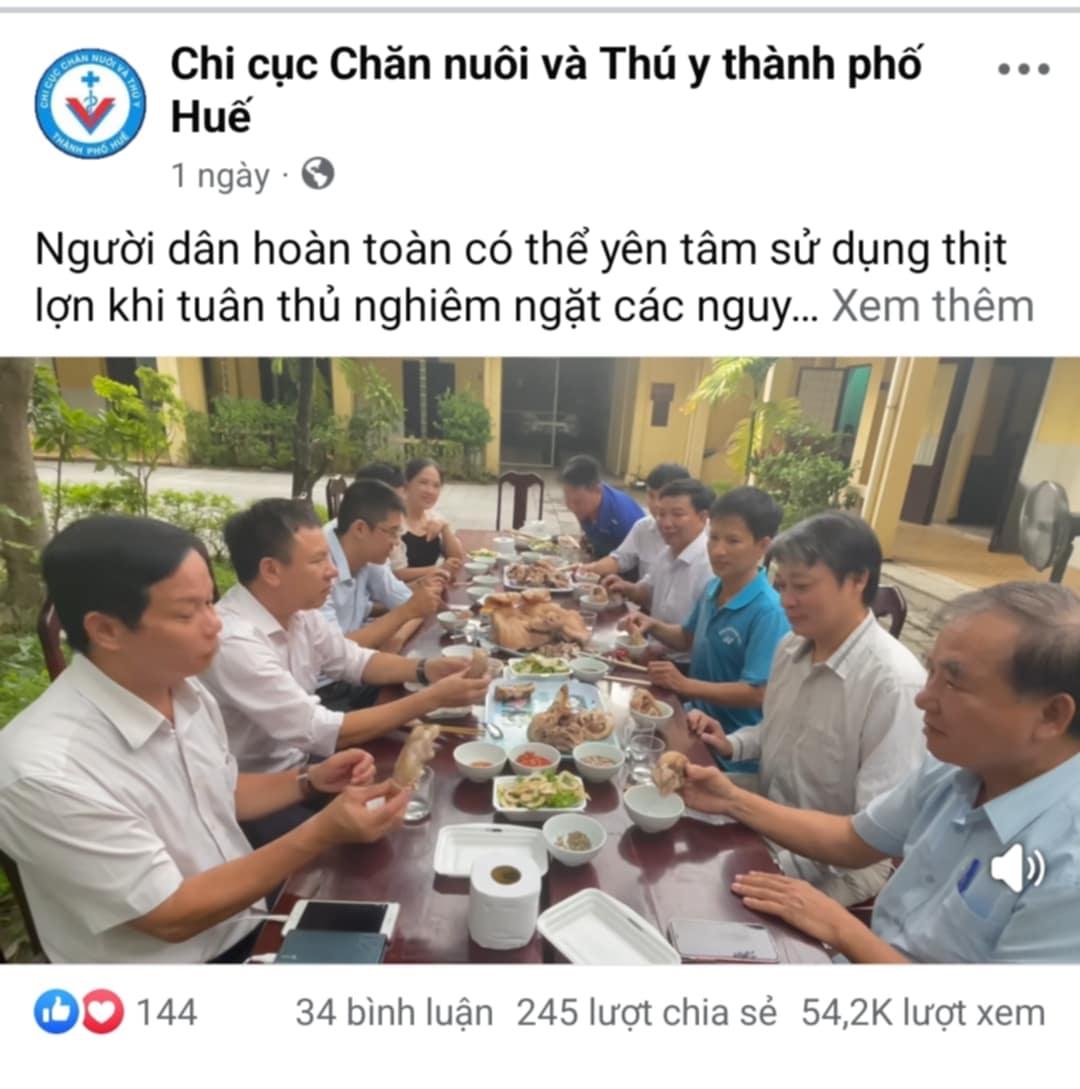 Cán bộ thú y Huế cùng ăn giò heo để vận động người dân tiêu thụ thịt lợn an toàn - Ảnh 1.