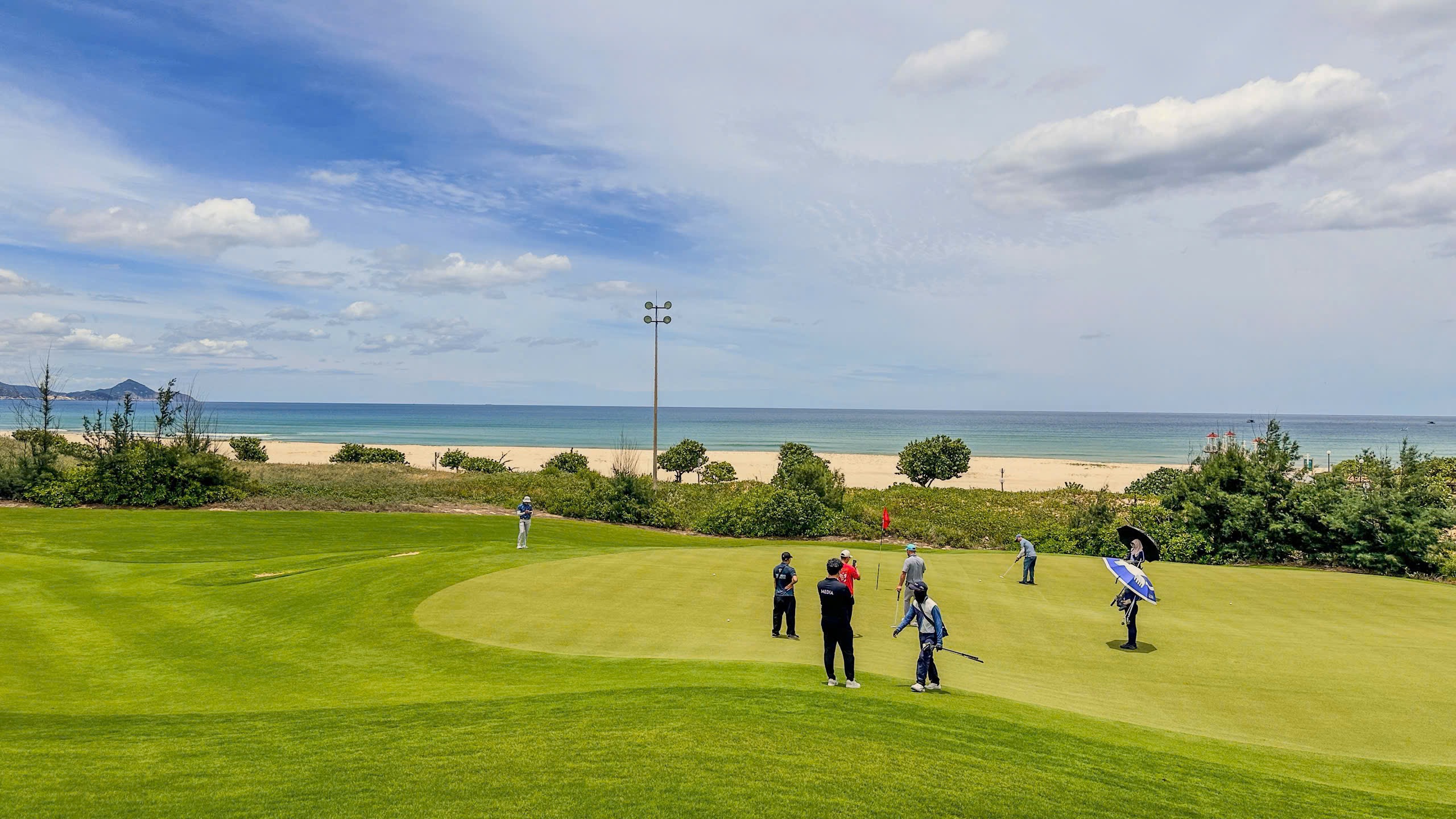 Giải Vô địch Golf Quốc gia - Gia Lai 2025 có 125 vận động viên tham gia tranh tài- Ảnh 2.