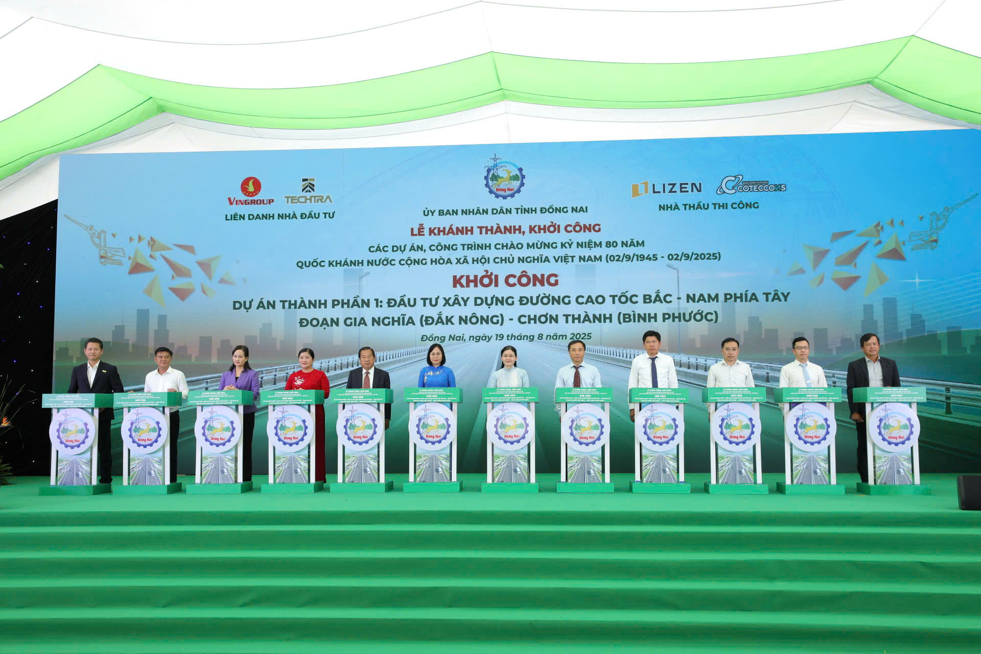 Cao tốc Gia Nghĩa - Chơn Thành thi công bằng công nghệ hiện đại- Ảnh 1.
