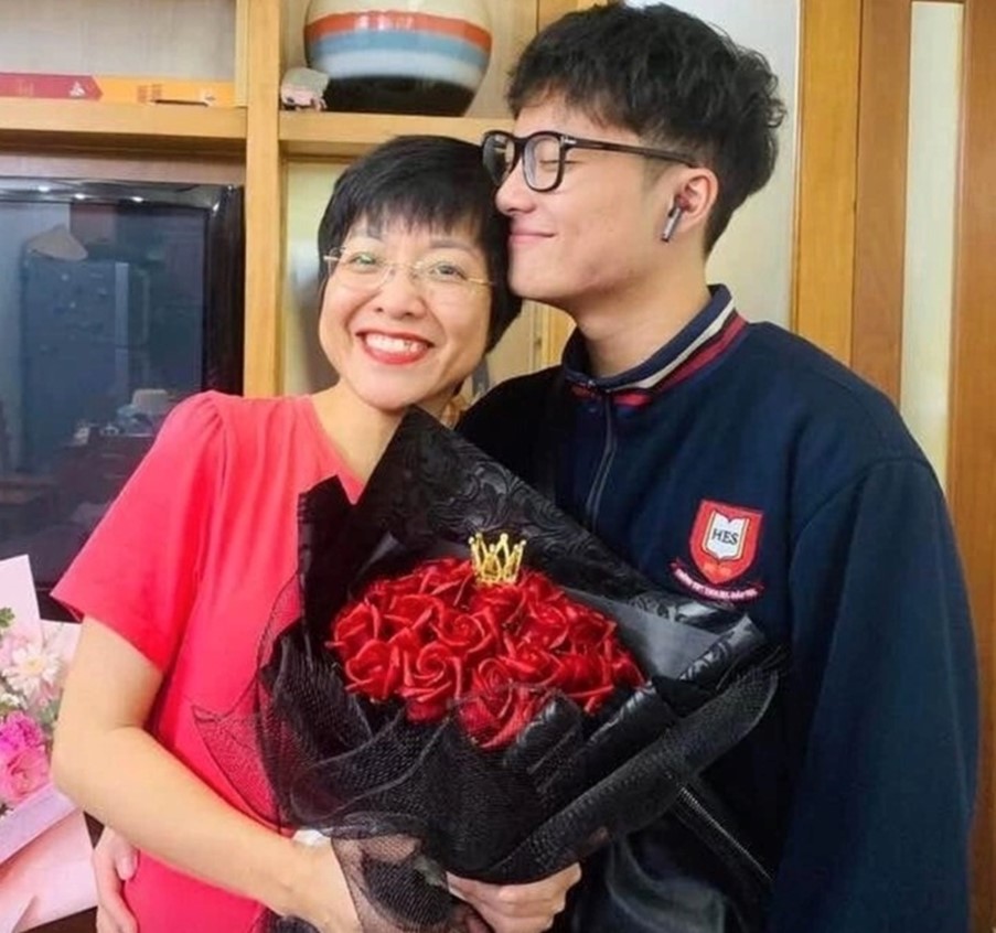 Nữ MC nổi tiếng, sống chung với bạo bệnh vẫn giữ tinh thần lạc quan, U60 bình yên sau đổ vỡ - Ảnh 8.