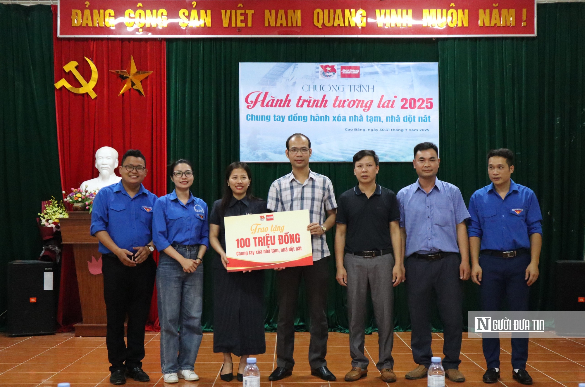 Tuổi trẻ ĐS&PL và hành trình lan tỏa yêu thương tại biên cương Tổ quốc- Ảnh 6. Tuổi trẻ ĐS&PL và hành trình lan tỏa yêu thương tại biên cương Tổ quốc- Ảnh 6.