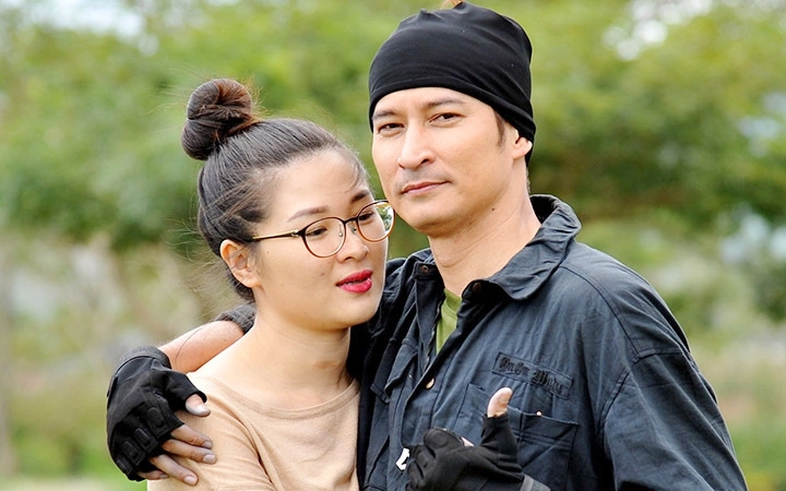 Rời h&agrave;o quang ph&ograve;ng v&eacute;, Huy Kh&aacute;nh v&agrave; mỹ nam phim trăm tỷ tất bật mưu sinh m&ugrave;a Tết - Ảnh 2.