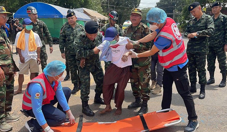 Thái Lan trao trả 2 binh sĩ Campuchia trước thềm cuộc họp cấp chỉ huy quân sự- Ảnh 1.