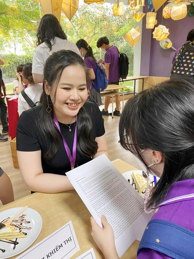 Nữ MC đặc biệt đầu tiên của VTV: Người truyền tải giá trị tích cực trong cuộc sống- Ảnh 6. Nữ MC đặc biệt đầu tiên của VTV: Người truyền tải giá trị tích cực trong cuộc sống- Ảnh 6.
