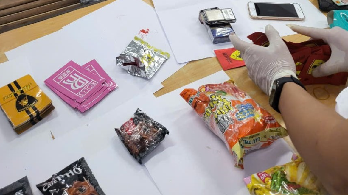 Được hứa trả 40 triệu, đổi lại 20 năm tù vì vận chuyển hơn 1,1 kg ma túy - Ảnh 2.