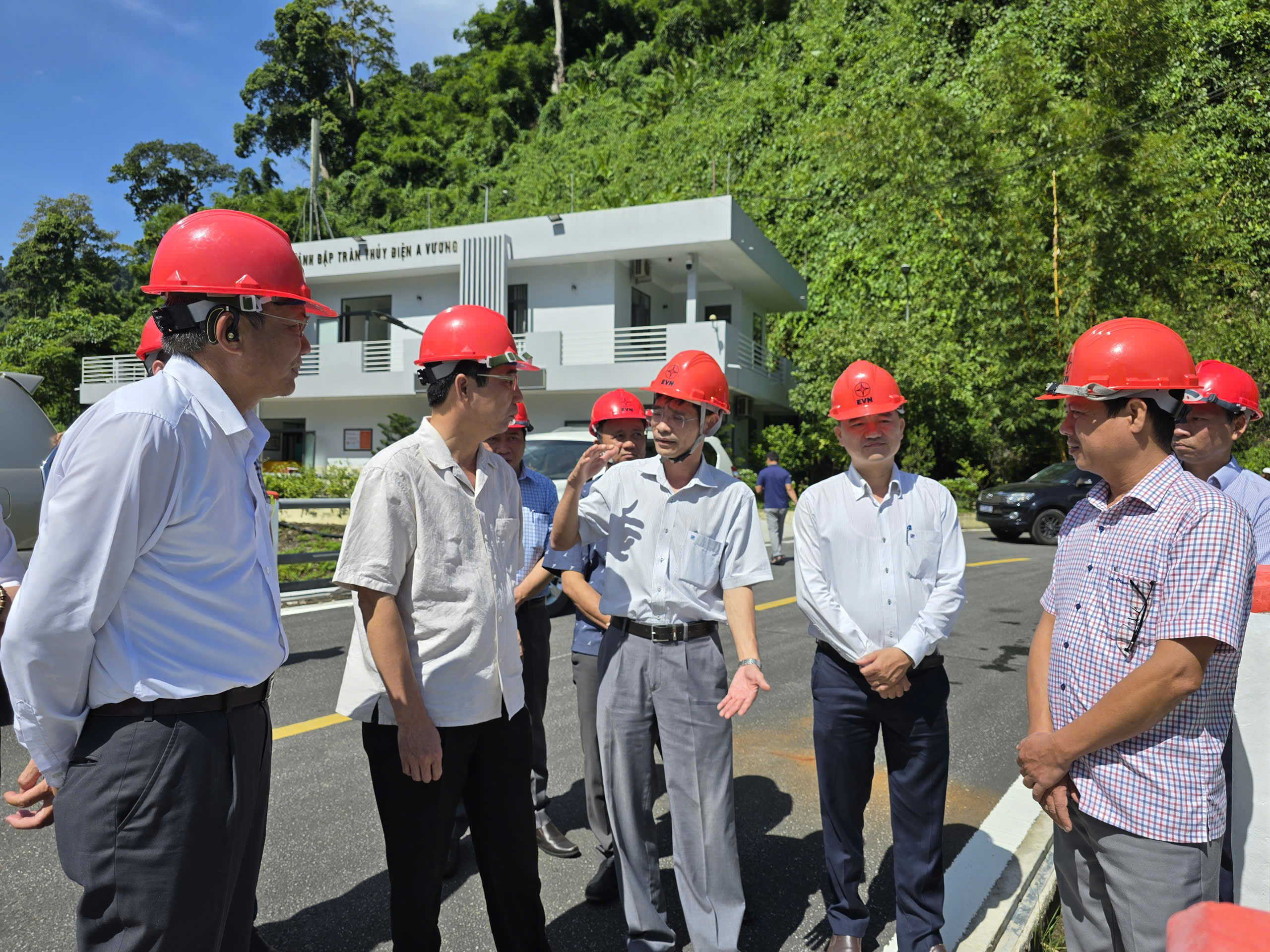 Đà Nẵng kiểm tra an toàn hồ đập công trình Thủy điện A Vương trước mùa mưa bão- Ảnh 2.