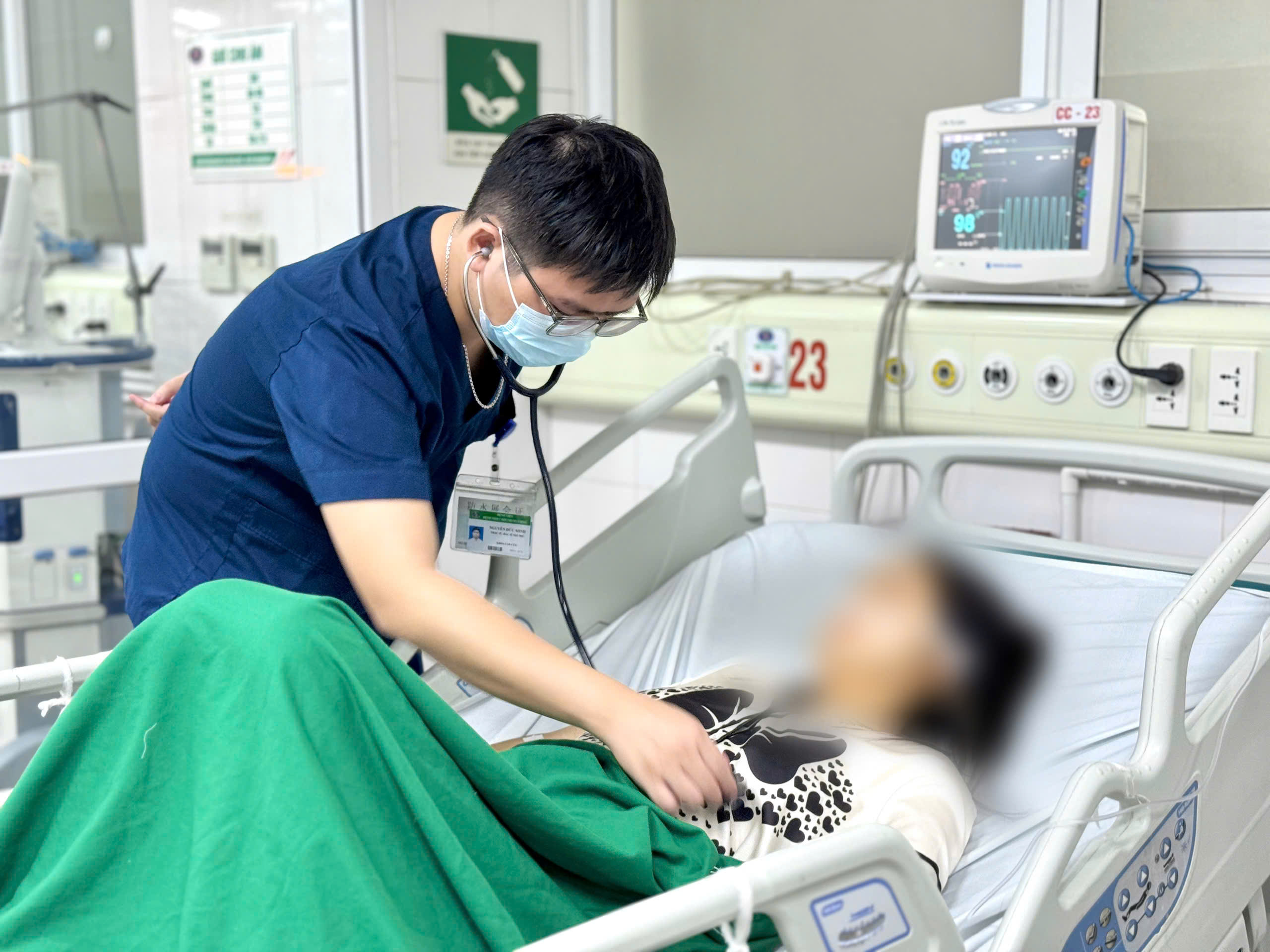 Liên tiếp ghi nhận ca sốt rét ác tính nhập viện sau khi trở về từ Châu Phi - Ảnh 1.