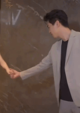 Trần Hiểu tái hôn sau nửa năm ly hôn vợ minh tinh, danh tính nhà gái gây sốc - Ảnh 2.