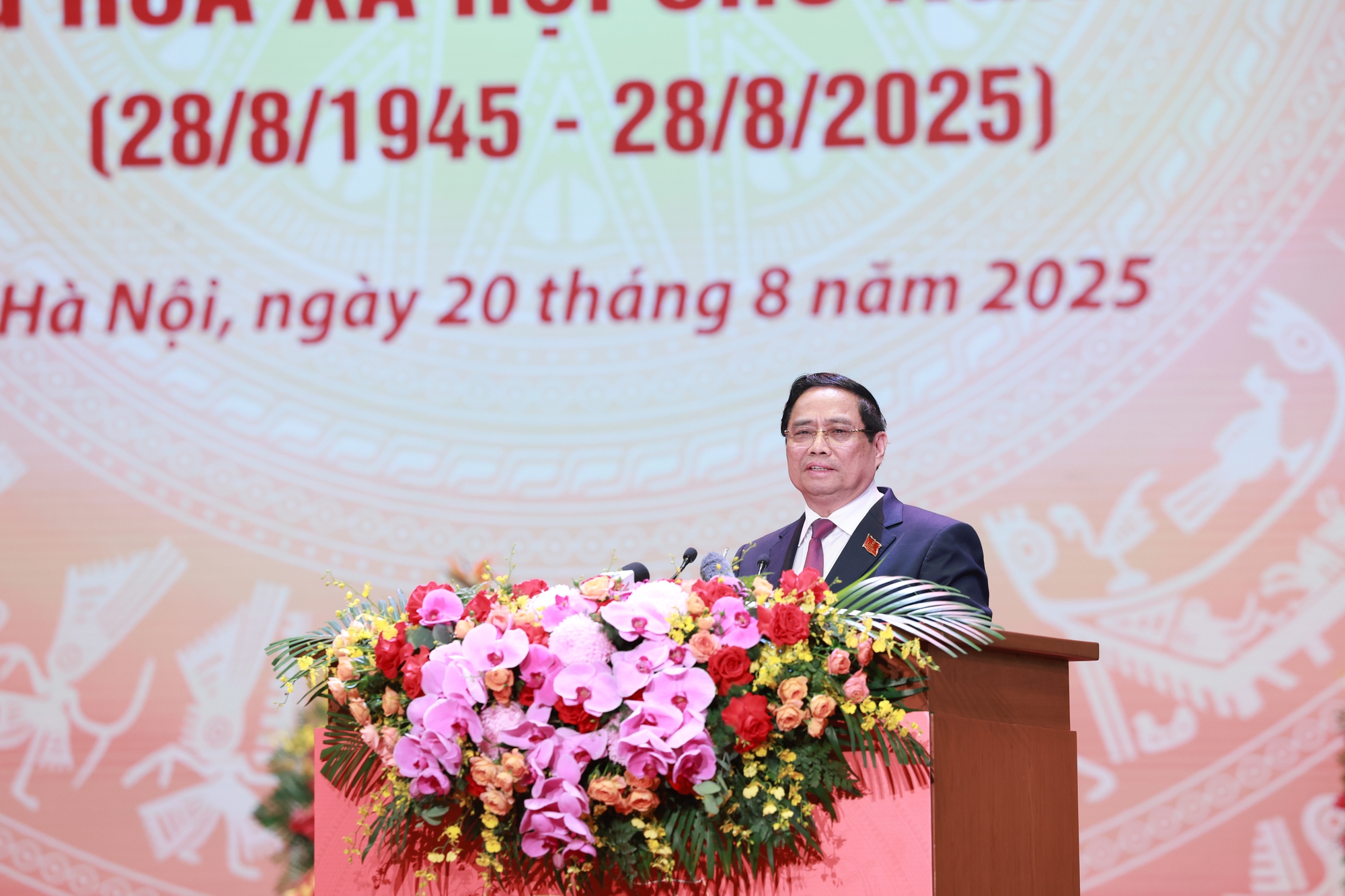 “Chính phủ dưới sự lãnh đạo của Đảng - 80 năm hành trình vì nước, vì dân” - Ảnh 1.