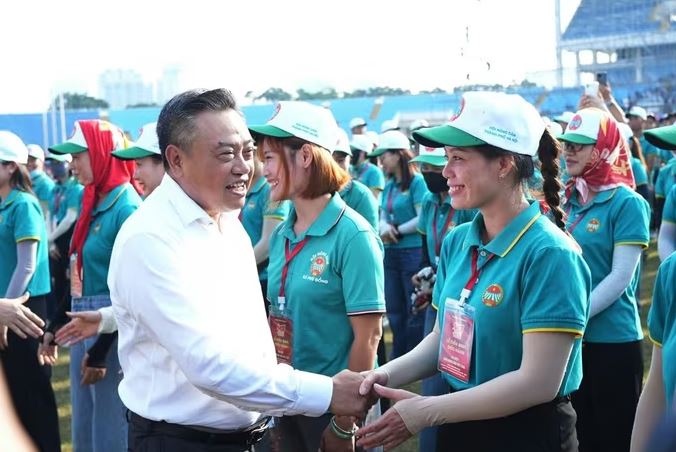 13 khối nghệ thuật, quần chúng lần đầu hợp luyện trên sân Mỹ Đình - Ảnh 3.