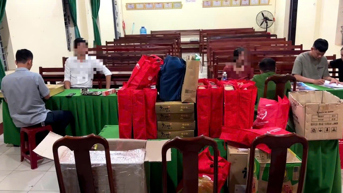 Củng cố hồ sơ để xử lý thanh niên mở hội thảo bán hàng không rõ nguồn gốc cho người dân- Ảnh 1.