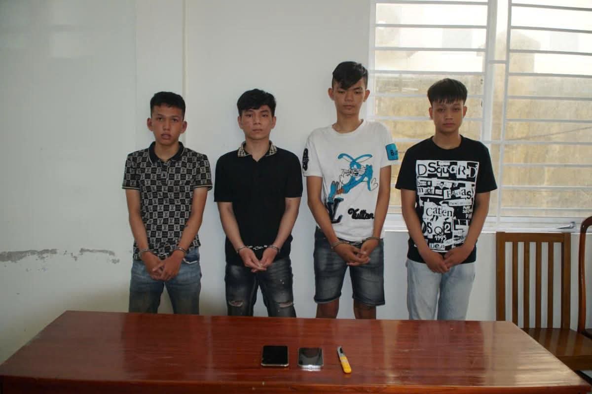 Bốn thiếu niên liên tiếp gây 4 vụ cướp trong đêm ở Đà Nẵng- Ảnh 1.