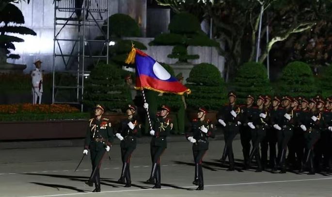 Quân nhân nước ngoài trong buổi tổng hợp luyện diễu binh, diễu hành tại Quảng trường Ba Đình - Ảnh 3.