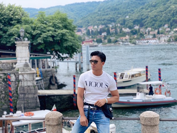 "Nam thần" showbiz Việt: Từng mở nhà hàng nhưng doanh thu… bằng 0, cuộc sống tuổi 35 kín tiếng - Ảnh 2.