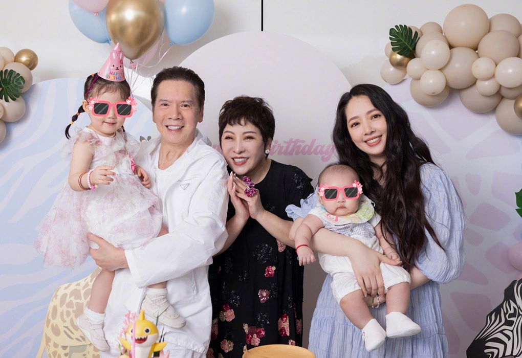 Nữ diễn viên nổi tiếng được mẹ chồng tặng đất, dự định làm gì khiến ai cũng bất ngờ? - Ảnh 2. Nữ diễn viên nổi tiếng được mẹ chồng tặng đất, dự định làm gì khiến ai cũng bất ngờ? - Ảnh 2.