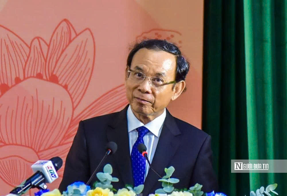 Bí thư Thành ủy Tp.HCM: “Kinh tế là hàng đầu, văn hóa xã hội là nền tảng, quốc phòng an ninh là trọng yếu”- Ảnh 4. Bí thư Thành ủy Tp.HCM: “Kinh tế là hàng đầu, văn hóa xã hội là nền tảng, quốc phòng an ninh là trọng yếu”- Ảnh 4.
