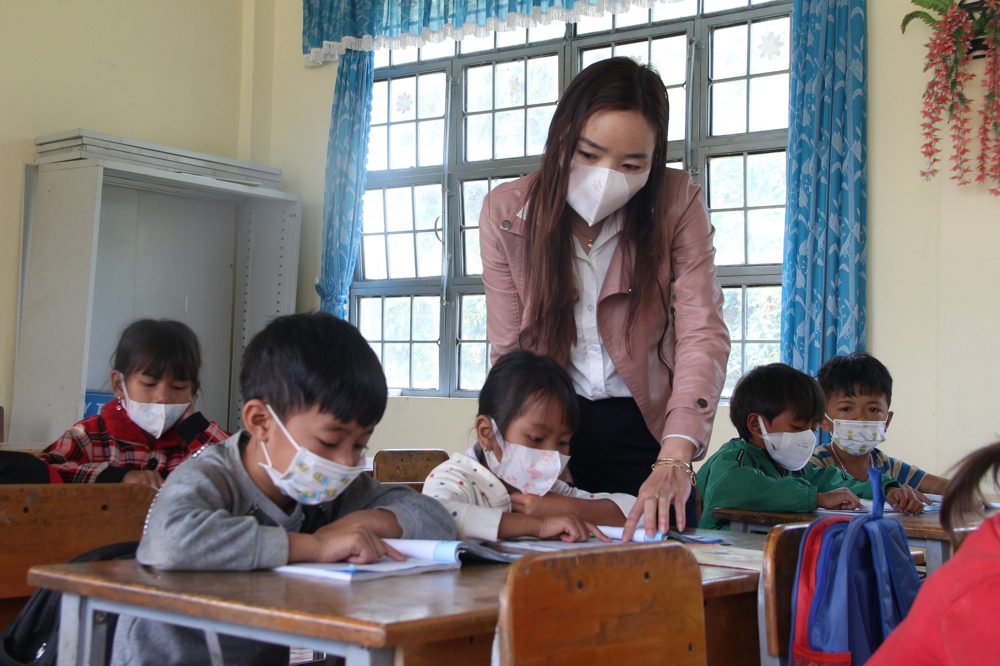 Bộ GD&ĐT lên kế hoạch huy động nghệ sĩ tham gia giảng dạy- Ảnh 1. Bộ GD&ĐT lên kế hoạch huy động nghệ sĩ tham gia giảng dạy- Ảnh 1.
