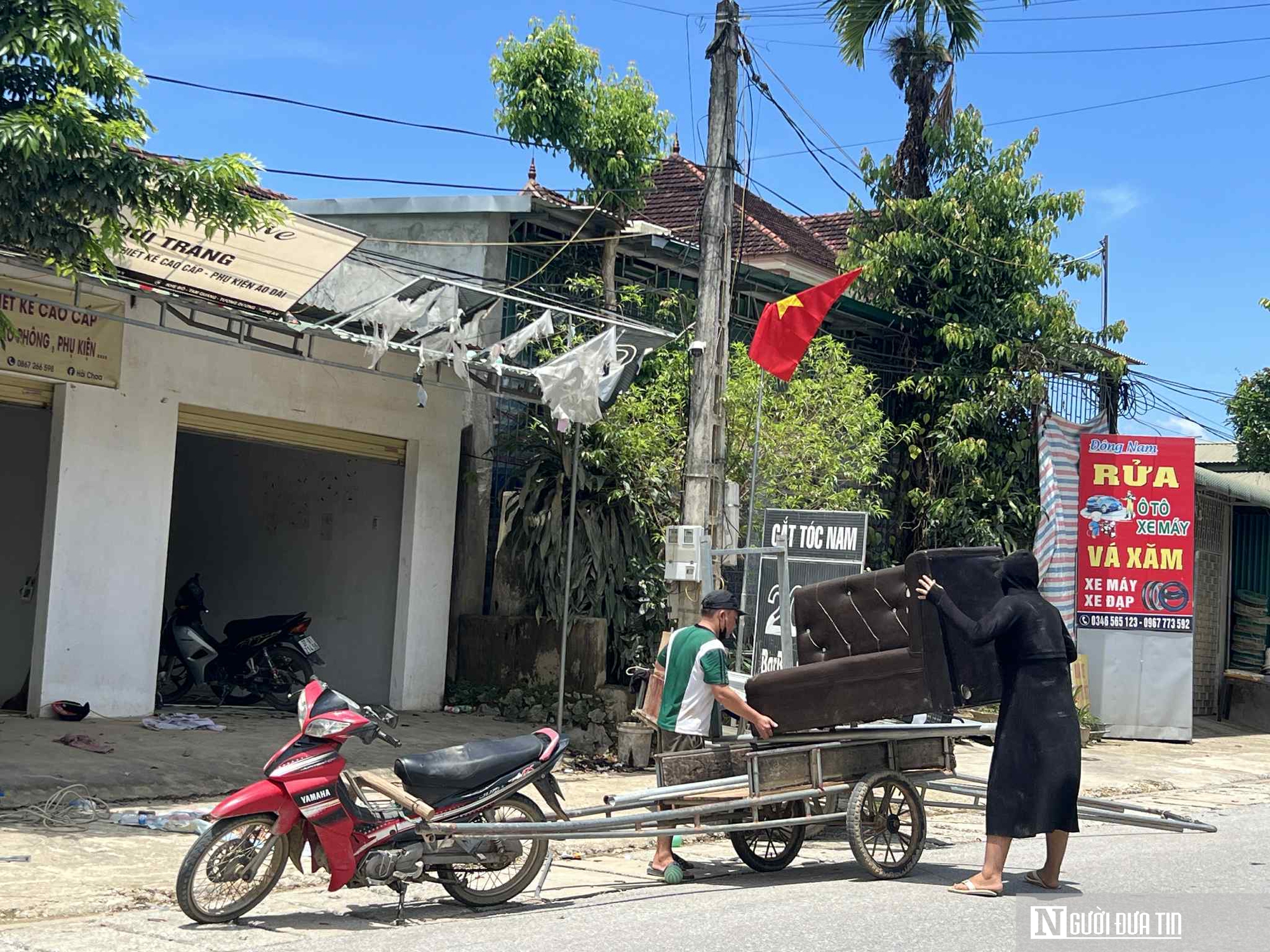 Nghệ An: Người dân miền núi chạy đua với bão, di dời tài sản đến nơi an toàn- Ảnh 3.
