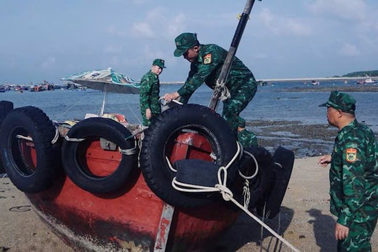 Bộ Quốc phòng chỉ đạo các cơ quan, đơn vị khẩn trương ứng phó cơn bão số 5- Ảnh 1. Bộ Quốc phòng chỉ đạo các cơ quan, đơn vị khẩn trương ứng phó cơn bão số 5- Ảnh 1.