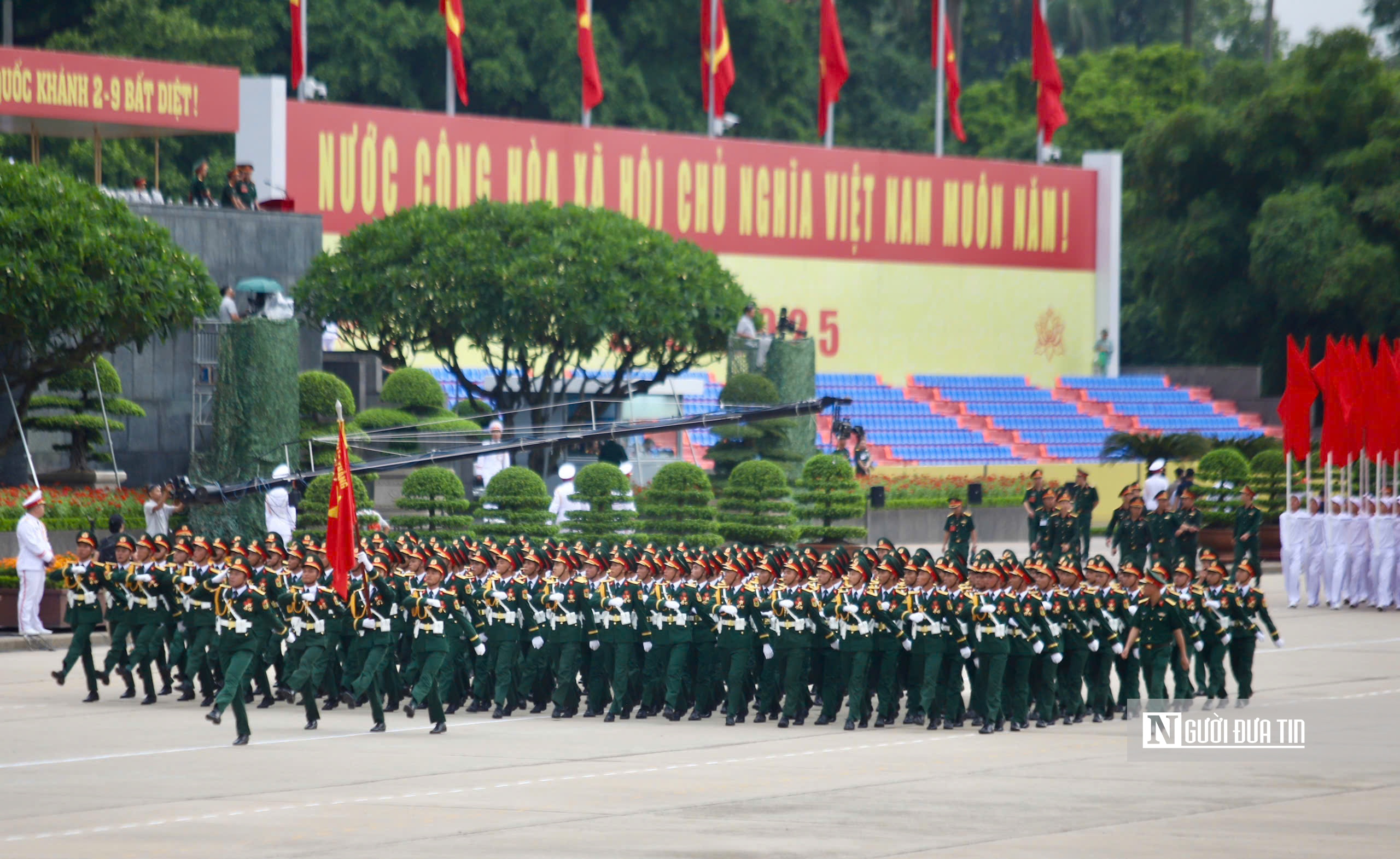 Không khí trước giờ diễn ra buổi tổng hợp luyện diễu binh, diễu hành lần 2- Ảnh 5. Không khí trước giờ diễn ra buổi tổng hợp luyện diễu binh, diễu hành lần 2- Ảnh 5.