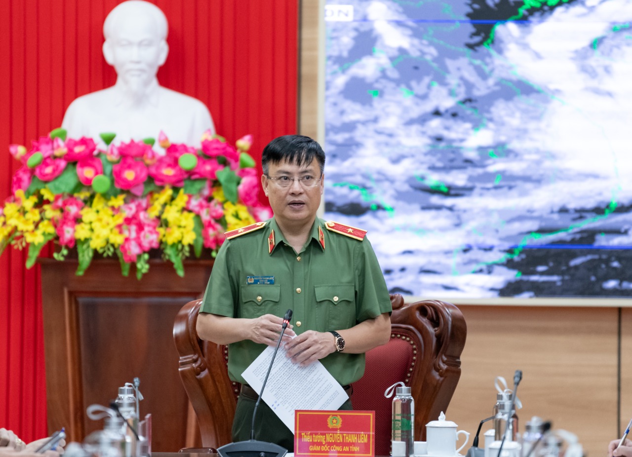 Quảng Trị di dời dân, đảm bảo an toàn tính mạng khi bão số 5 đổ bộ- Ảnh 3. Quảng Trị di dời dân, đảm bảo an toàn tính mạng khi bão số 5 đổ bộ- Ảnh 3.