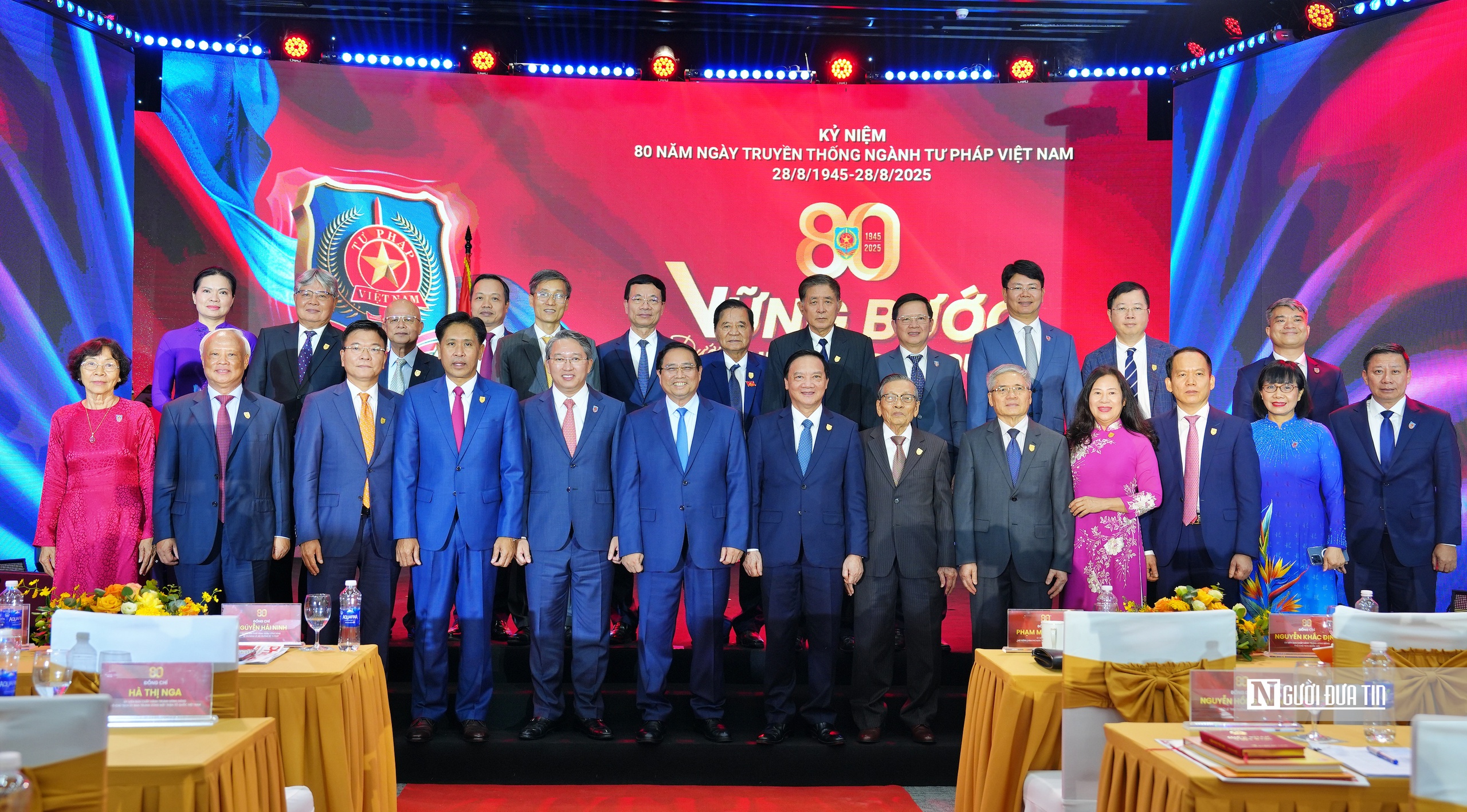 Bộ Tư pháp đón nhận Huân chương Lao động hạng Nhất- Ảnh 4. Bộ Tư pháp đón nhận Huân chương Lao động hạng Nhất- Ảnh 4.