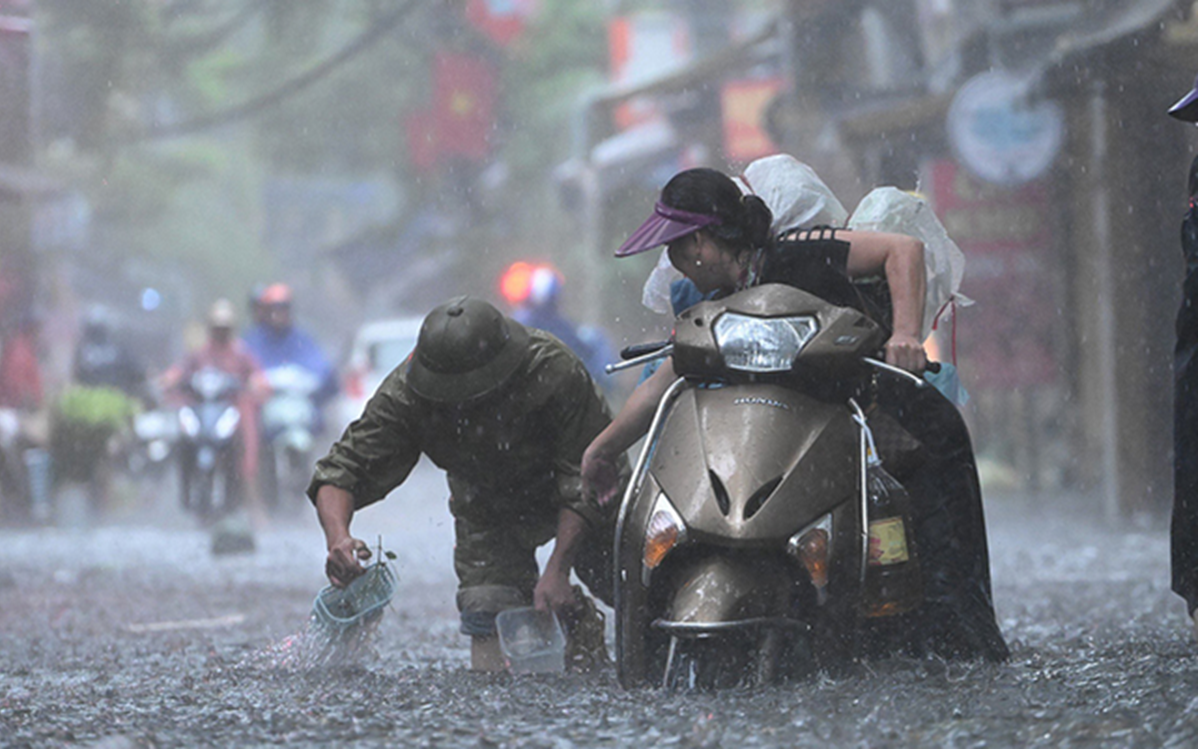 Đặc điểm "dị thường" của bão số 5, tâm điểm hướng về nơi này - Ảnh 2.