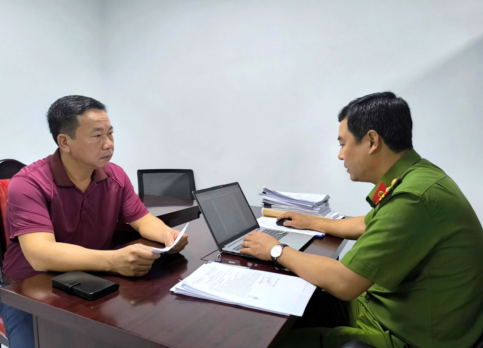 Khởi tố giám đốc và phó giám đốc một công ty trốn thuế gây thiệt hại nhiều tỷ đồng- Ảnh 1. Khởi tố giám đốc và phó giám đốc một công ty trốn thuế gây thiệt hại nhiều tỷ đồng- Ảnh 1.