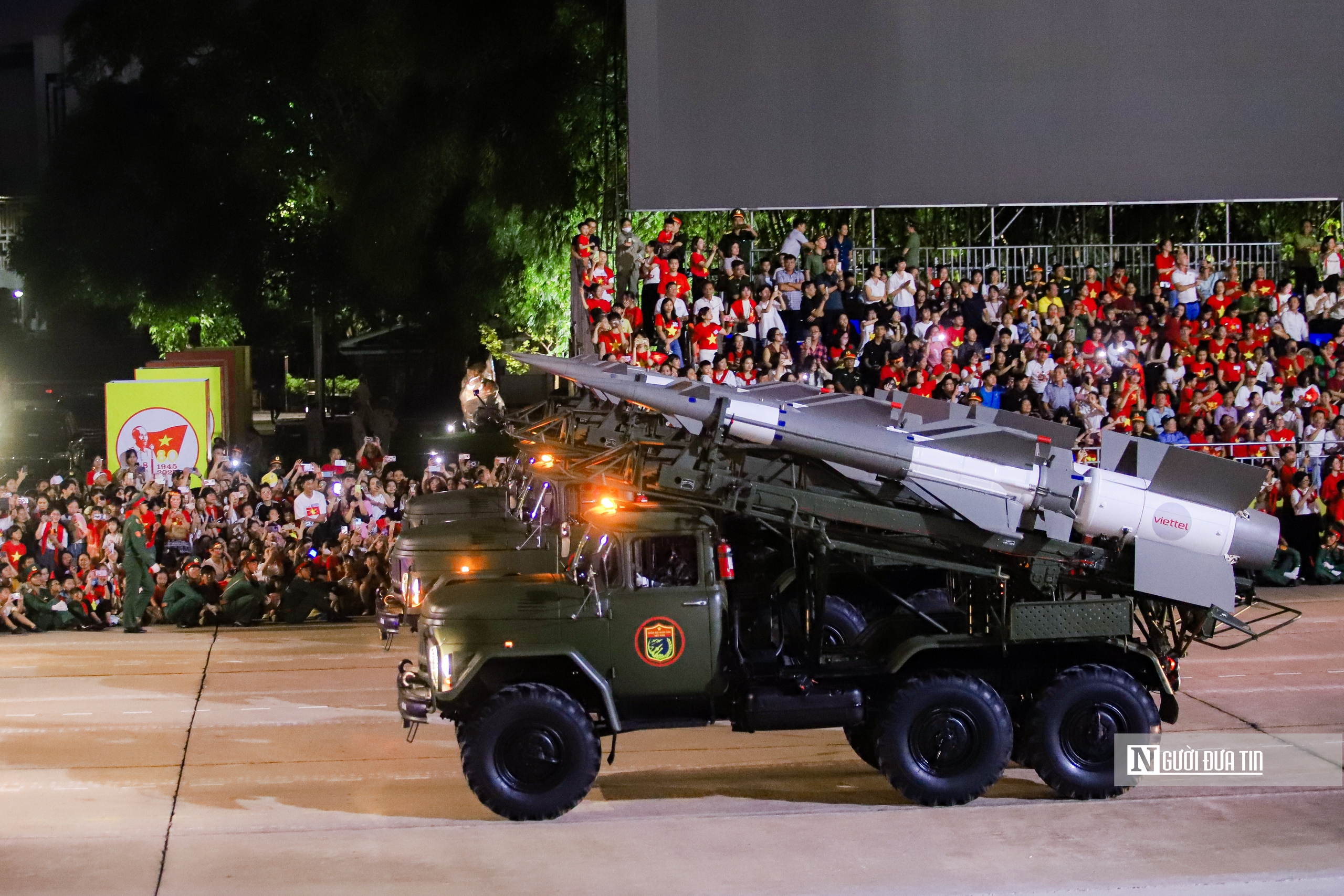 Dàn khí tài, xe tăng hiện đại tham gia tổng hợp luyện diễu binh A80- Ảnh 6. Dàn khí tài, xe tăng hiện đại tham gia tổng hợp luyện diễu binh A80- Ảnh 6.