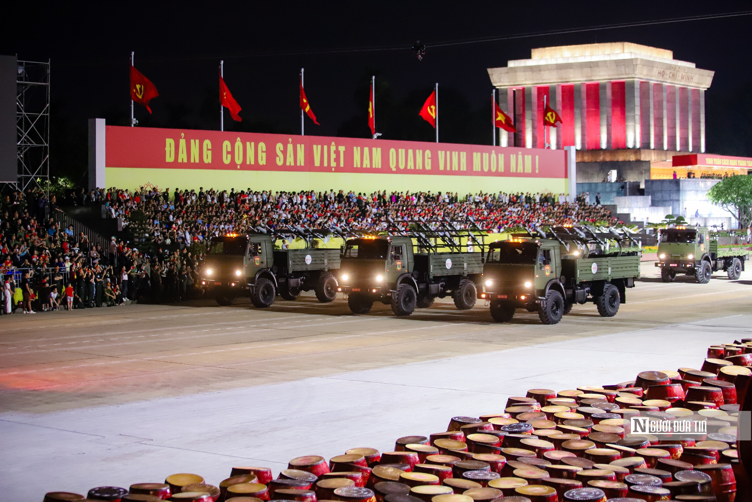 Dàn khí tài, xe tăng hiện đại tham gia tổng hợp luyện diễu binh A80- Ảnh 2. Dàn khí tài, xe tăng hiện đại tham gia tổng hợp luyện diễu binh A80- Ảnh 2.