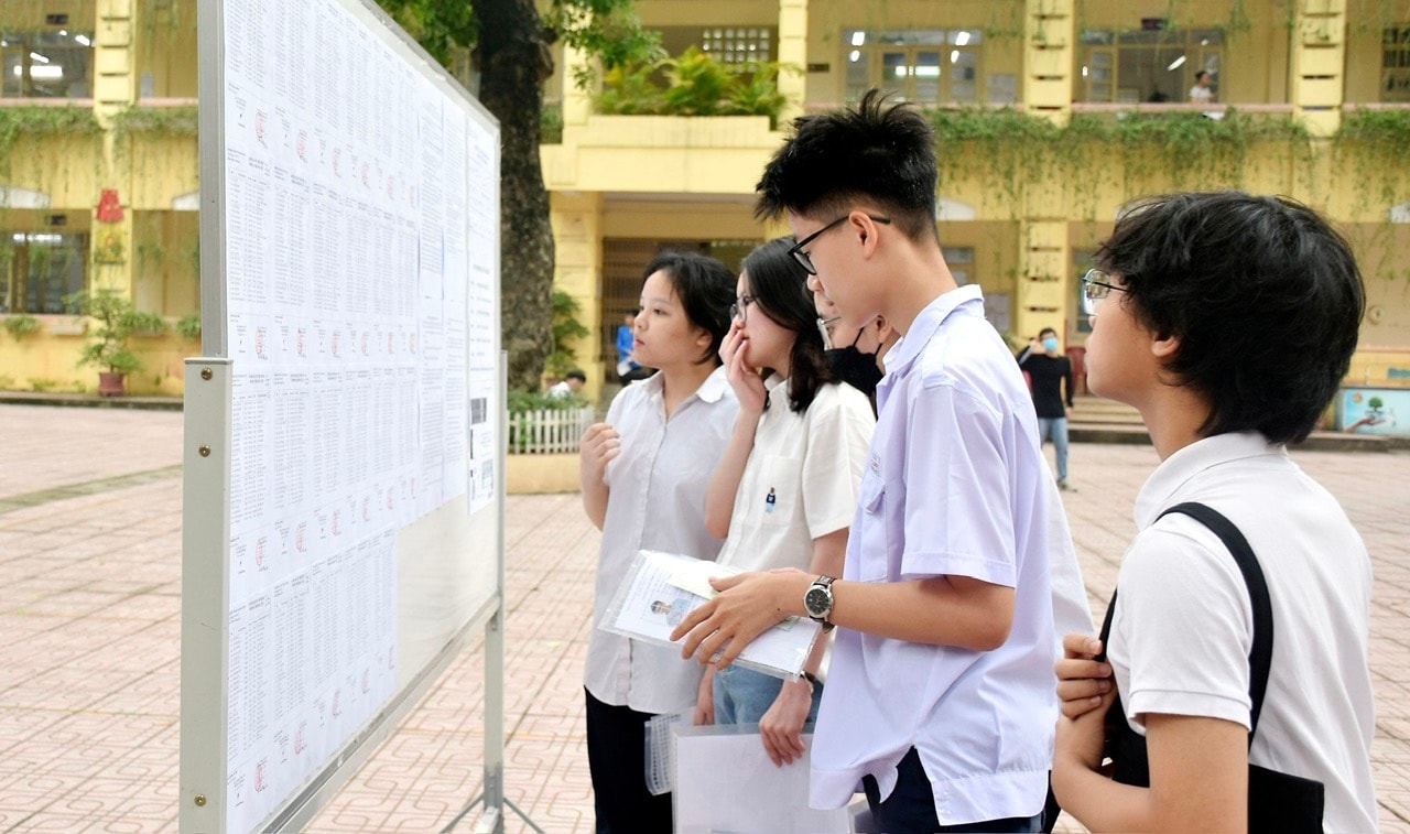 Bản tin 27/8: Loạt thí sinh trượt oan, một trường đại học thừa nhận lỗi kỹ thuật - Ảnh 1.