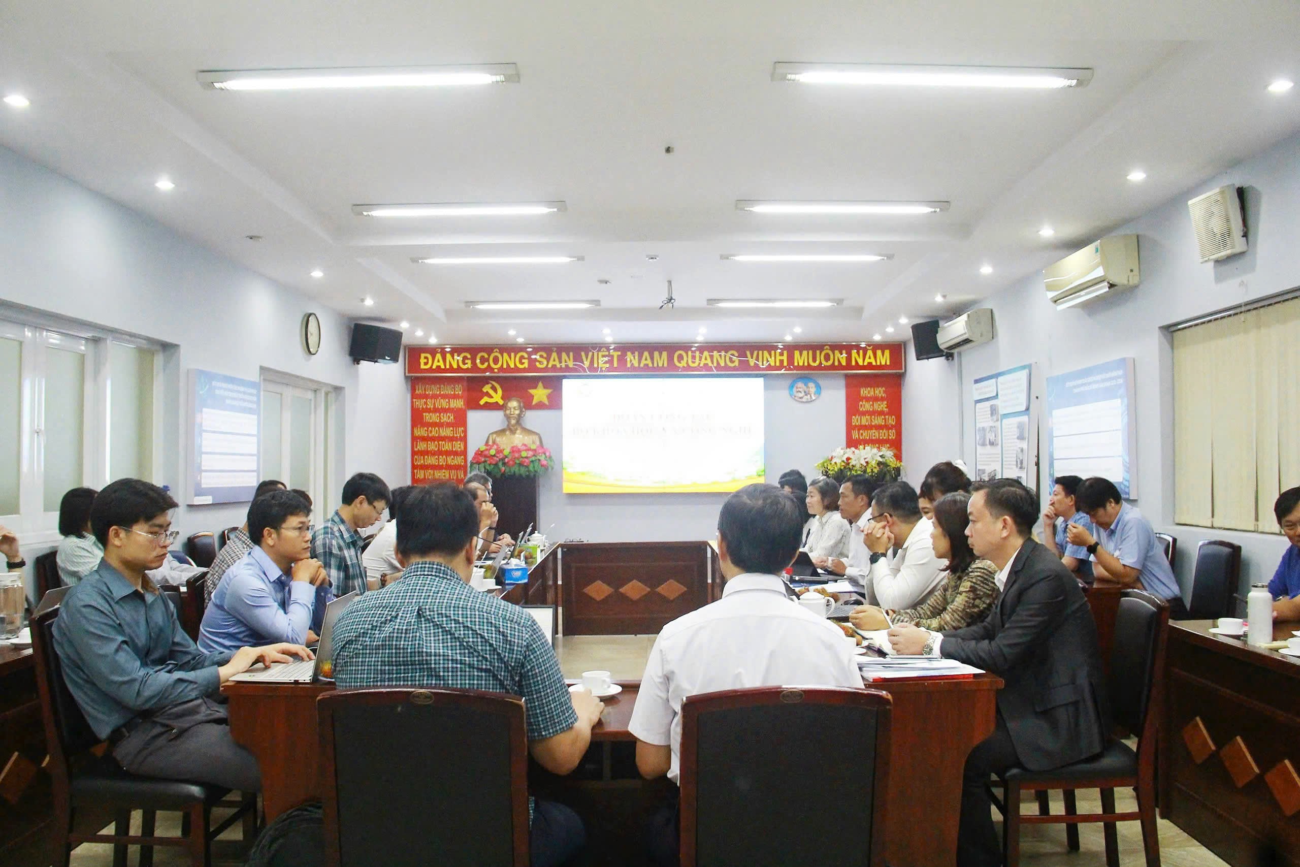 Kiến nghị hướng dẫn rõ thẩm quyền cấp giấy chứng nhận trong trường hợp hồ sơ đa ngành- Ảnh 1. Kiến nghị hướng dẫn rõ thẩm quyền cấp giấy chứng nhận trong trường hợp hồ sơ đa ngành- Ảnh 1.