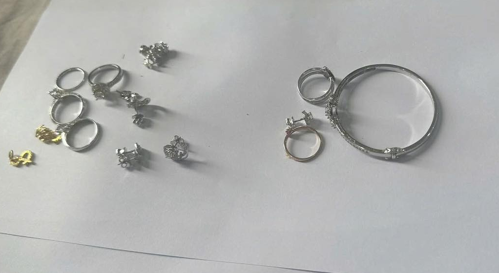 Hành trình 15 giờ theo dấu, bắt giữ kẻ cướp tiệm vàng ở Đà Nẵng- Ảnh 2. Hành trình 15 giờ theo dấu, bắt giữ kẻ cướp tiệm vàng ở Đà Nẵng- Ảnh 2.