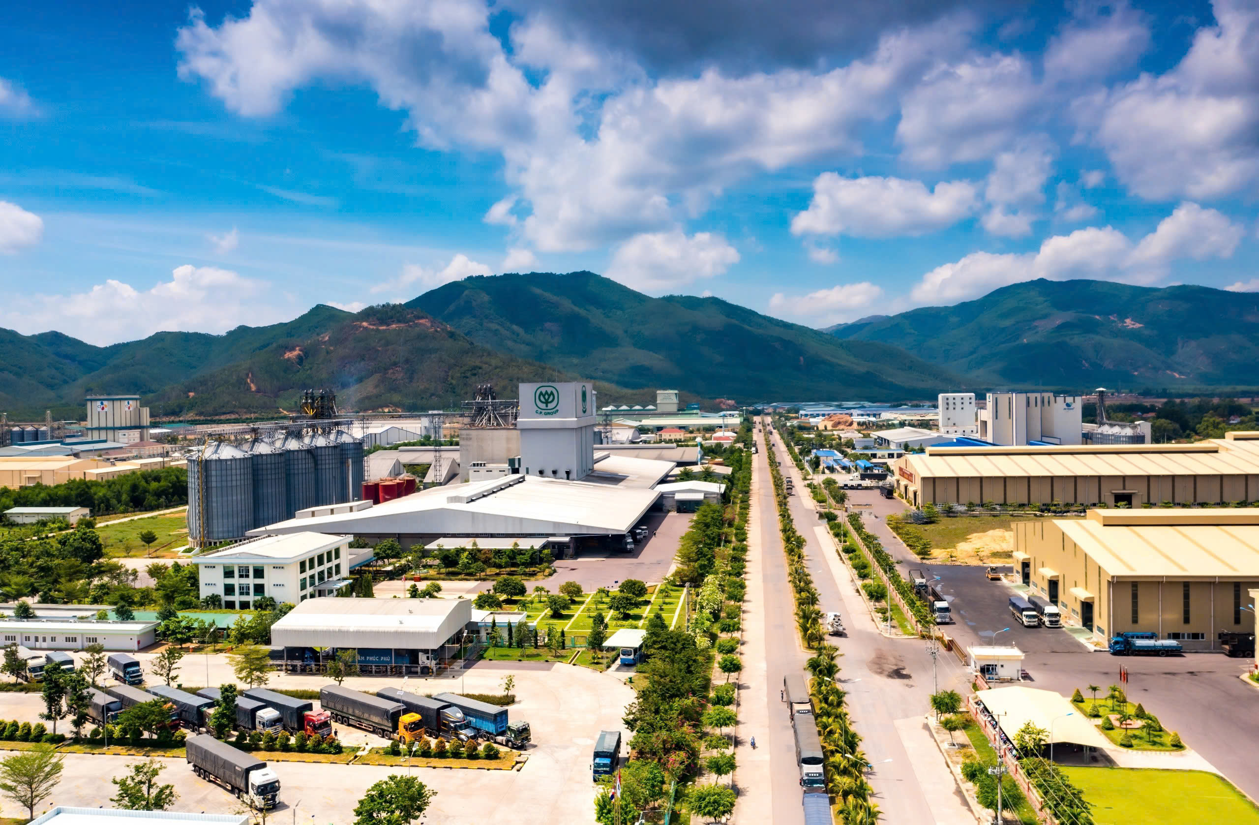 Nhiều doanh nghiệp lớn đầu tư vào tỉnh Gia Lai với tổng vốn lên tới hàng nghìn tỷ đồng- Ảnh 5. Nhiều doanh nghiệp lớn đầu tư vào tỉnh Gia Lai với tổng vốn lên tới hàng nghìn tỷ đồng- Ảnh 5.
