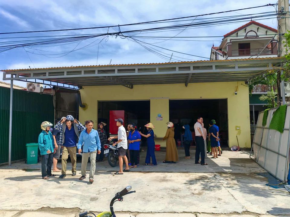Phát hiện gia đình chủ quán bánh canh ở Hà Tĩnh 4 người thương vong- Ảnh 1. Phát hiện gia đình chủ quán bánh canh ở Hà Tĩnh 4 người thương vong- Ảnh 1.