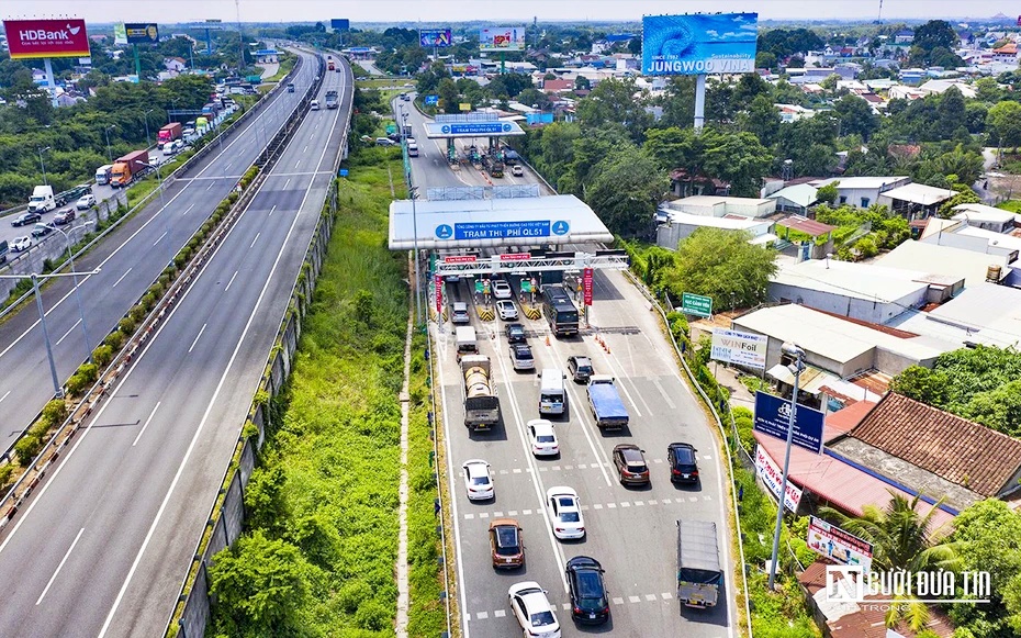 Đề xuất trạm thu phí để xe chờ quá 15 phút bị phạt tới 70 triệu đồng- Ảnh 1. Đề xuất trạm thu phí để xe chờ quá 15 phút bị phạt tới 70 triệu đồng- Ảnh 1.