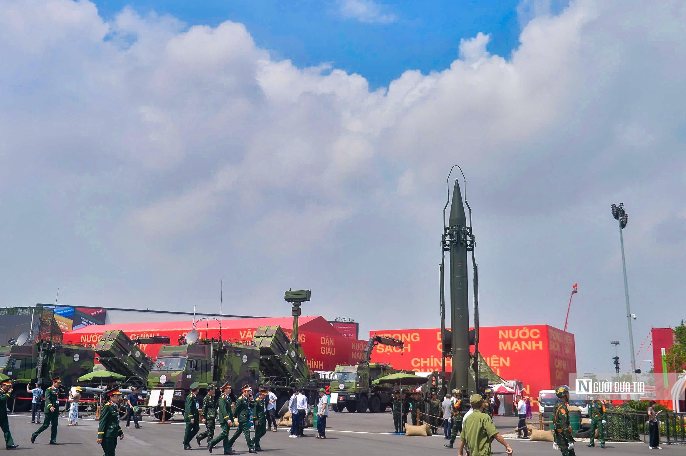 Hà Nội: Người dân phấn khởi tham quan Triển lãm thành tựu đất nước - Ảnh 30. Hà Nội: Người dân phấn khởi tham quan Triển lãm thành tựu đất nước - Ảnh 30.