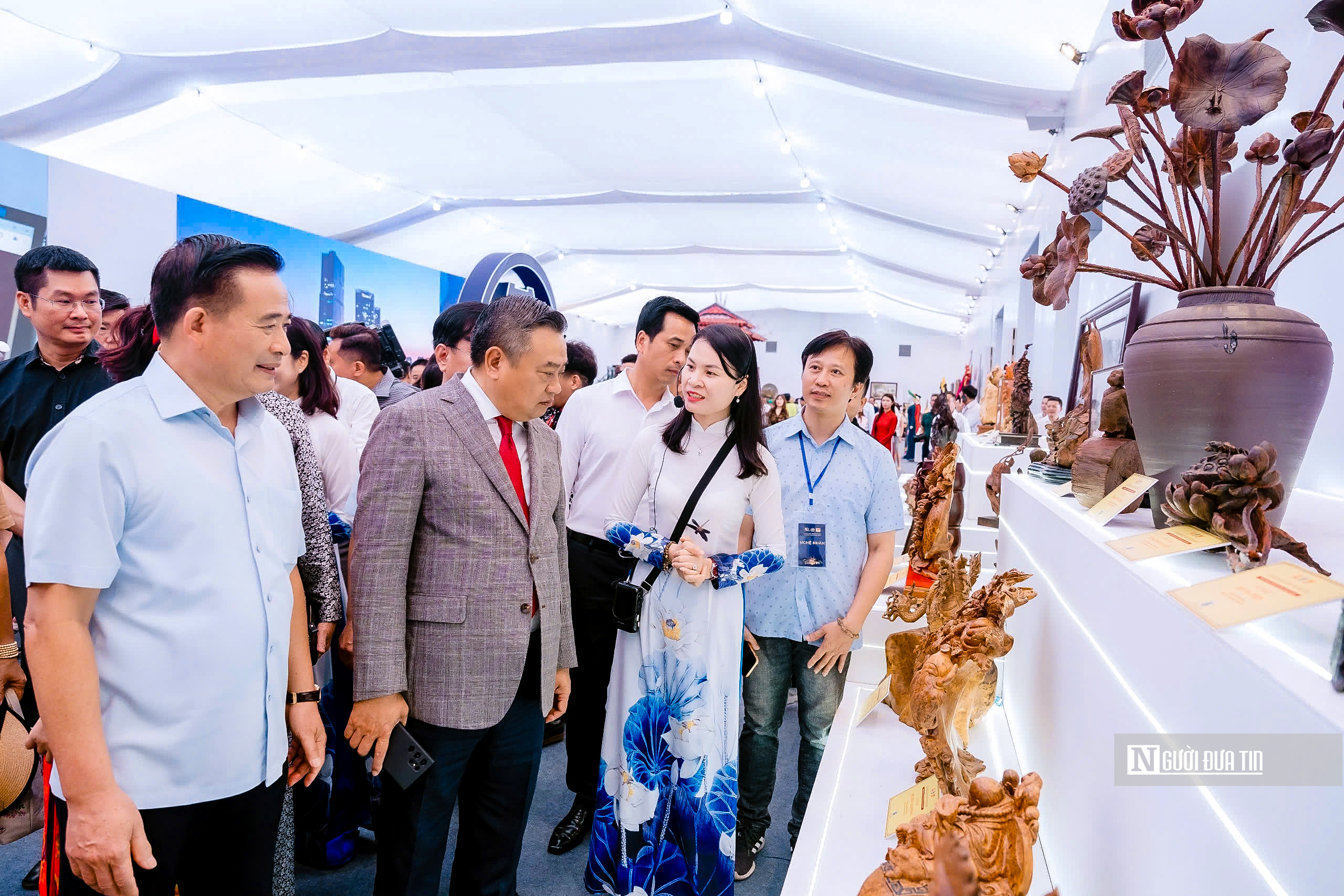 Hà Nội: Người dân phấn khởi tham quan Triển lãm thành tựu đất nước - Ảnh 23. Hà Nội: Người dân phấn khởi tham quan Triển lãm thành tựu đất nước - Ảnh 23.
