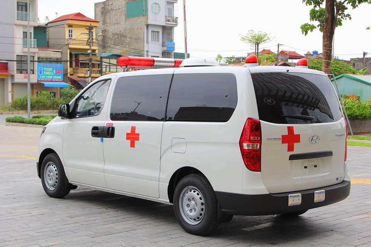 Từ chuyện xe cứu thương 21 triệu - Ảnh 1.