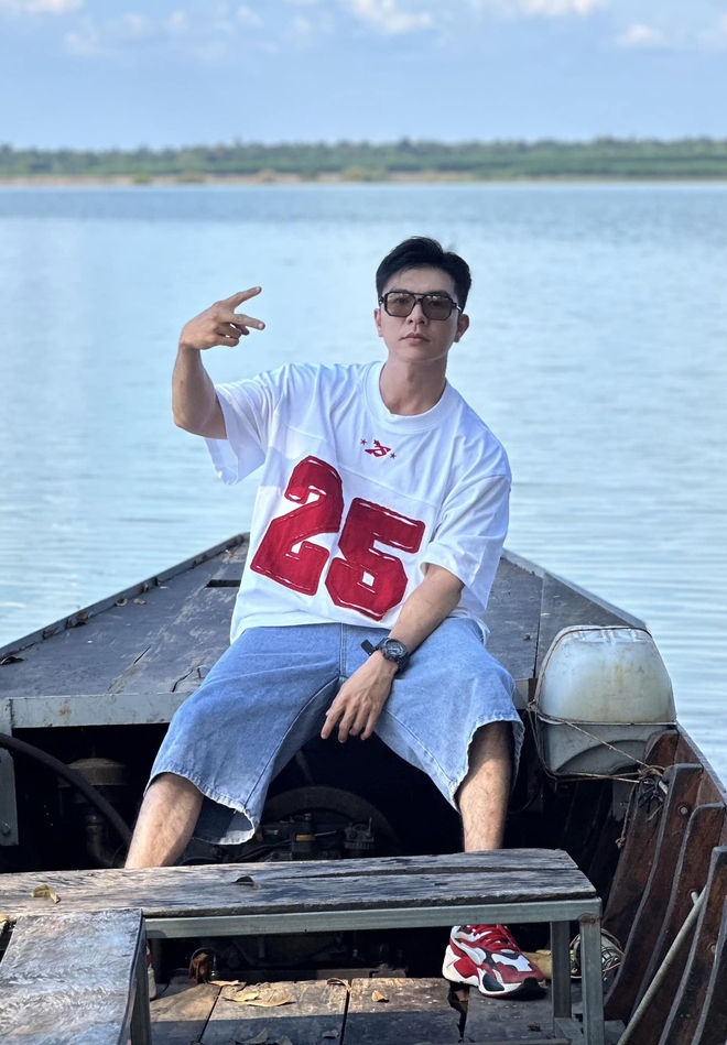 Gương mặt gây bất ngờ trong Mưa đỏ - "phản diện" chiếm trọn spotlight- Ảnh 17. Gương mặt gây bất ngờ trong Mưa đỏ - "phản diện" chiếm trọn spotlight- Ảnh 17.